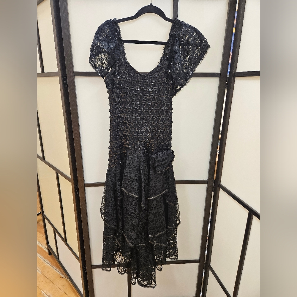 Embellished dress with lace in black